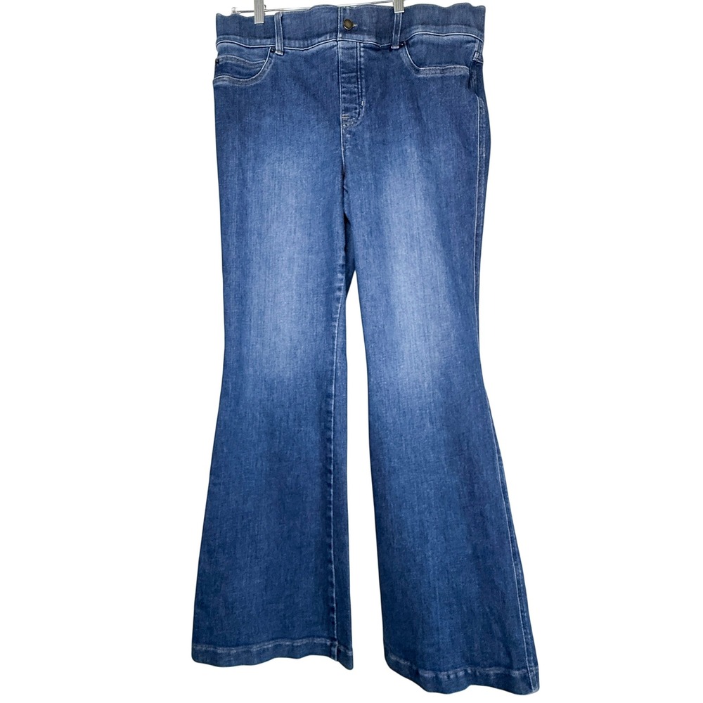 SPANX EveryWear Flare Jeans 1X Blue Pull On High Rise Tummy Control Stretch